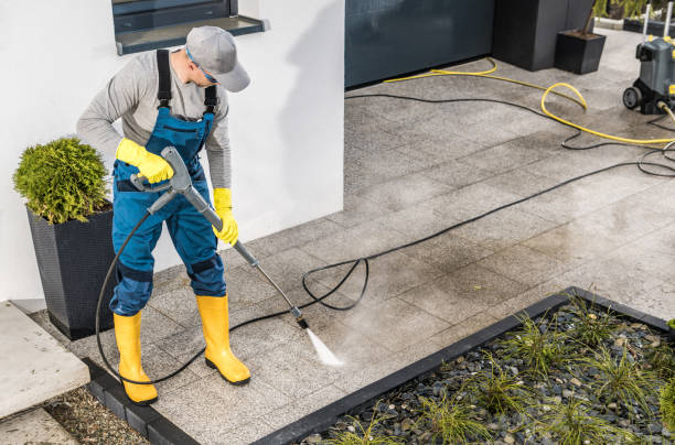Best Fence Pressure Washing  in Newtown, OH